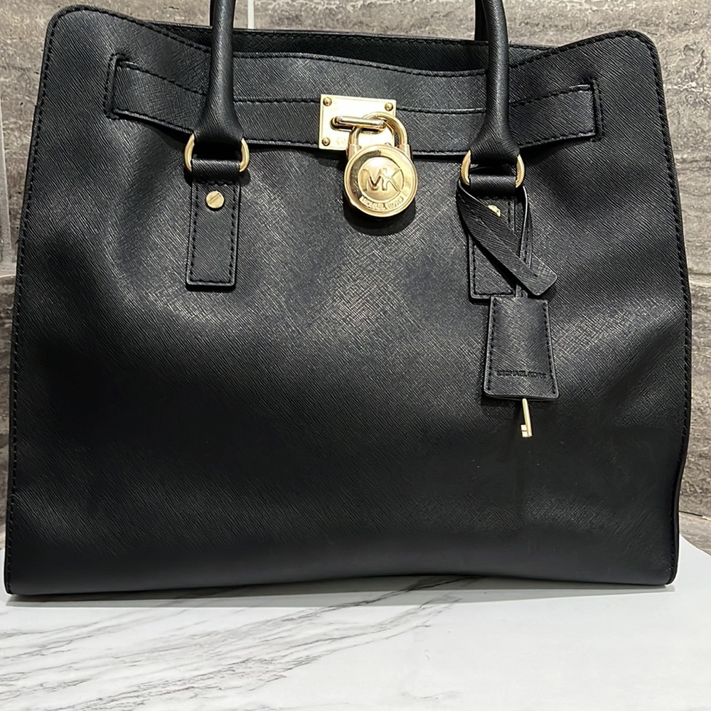 • Black Michael Kors Hamilton Leather Tote - Picture 8 of 17